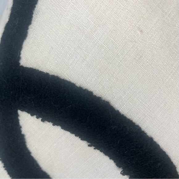 Aidan Gray luxury brand pair of cream with black graphic and feather inserts. - Picture 15 of 16